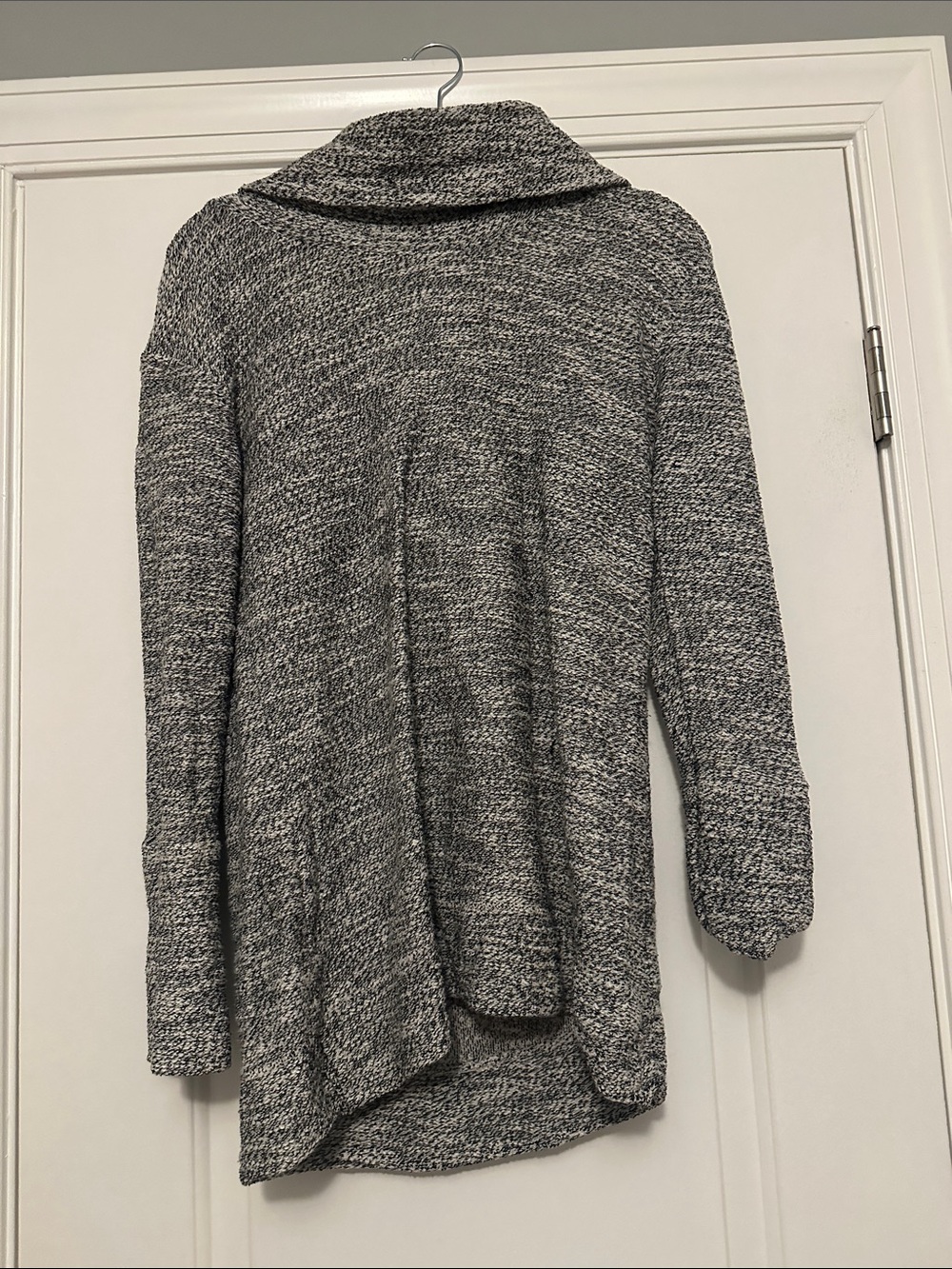 Cozy Women's Gray Turtleneck Sweater